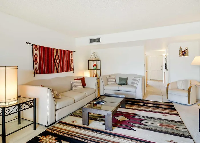 Holiday home Pool Access! Pet-friendly Snowbird Retreat In *
