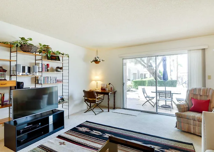 Holiday home Pool Access! Pet-friendly Snowbird Retreat In