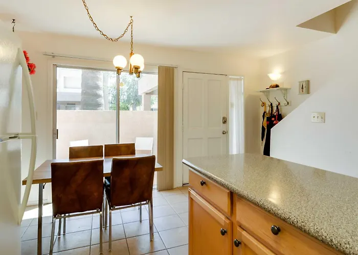 Holiday home Pool Access! Pet-friendly Snowbird Retreat In *