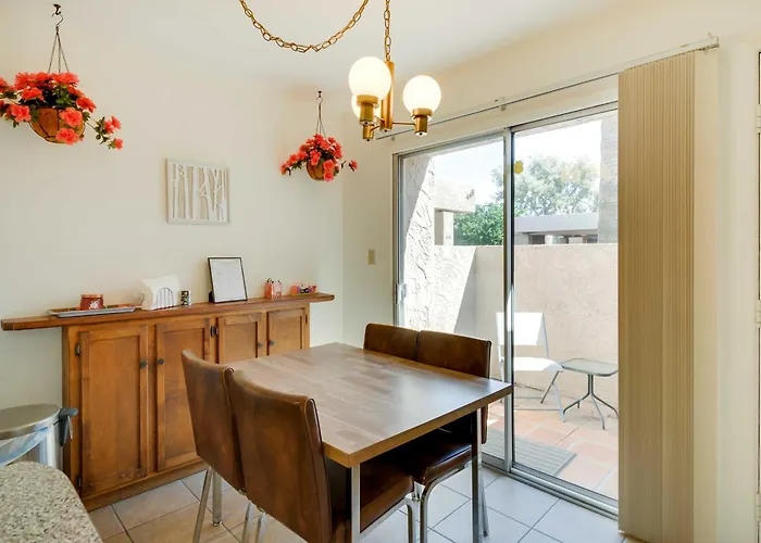 Holiday home Pool Access! Pet-friendly Snowbird Retreat In *