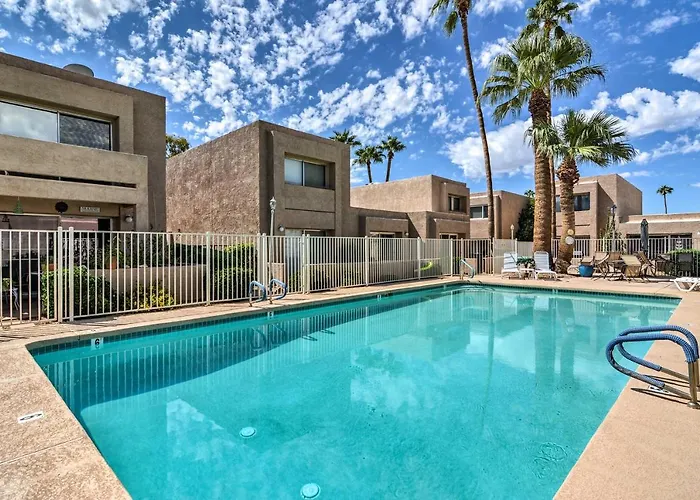 Pool Access! Pet-friendly Snowbird Retreat In